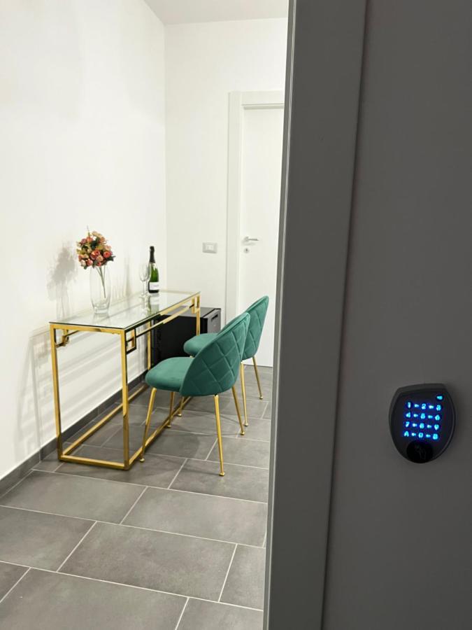 Habitat Luxury Suites Белона Екстериор снимка