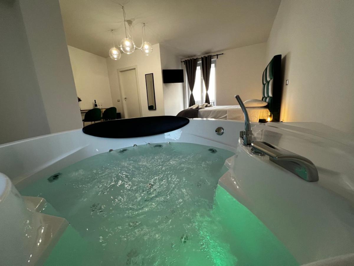 Habitat Luxury Suites Белона Екстериор снимка