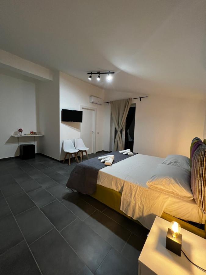 Habitat Luxury Suites Белона Екстериор снимка