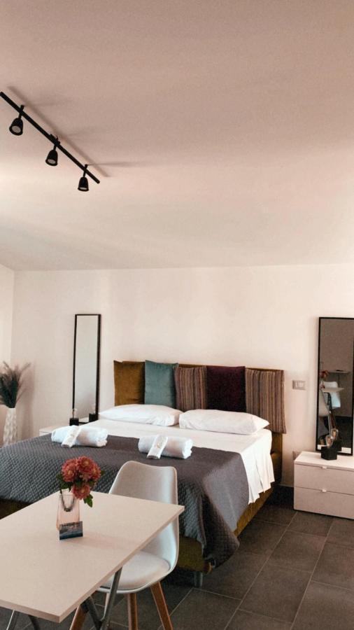 Habitat Luxury Suites Белона Екстериор снимка